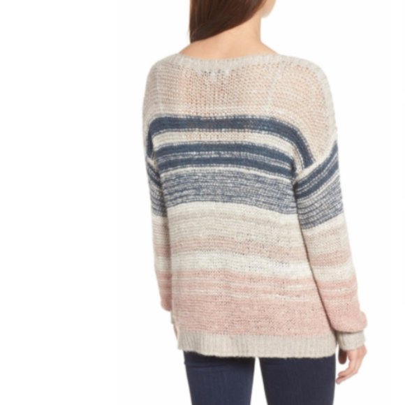 Cupcakes and Cashmere Reena Sweater - Picture 4 of 7